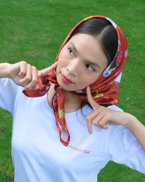 Autumn Berry Scarf